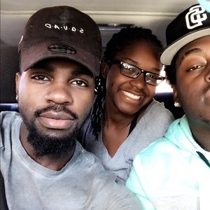 Meet your Posher, Beni